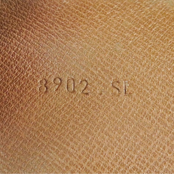 Authentic LOUIS VUITTON Danube GM Monogram Crossbody Shoulder Bag Purse π«π· - Picture 12 of 12